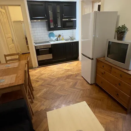 Apartament Holiday *