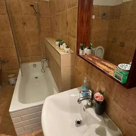 Apartament Holiday *