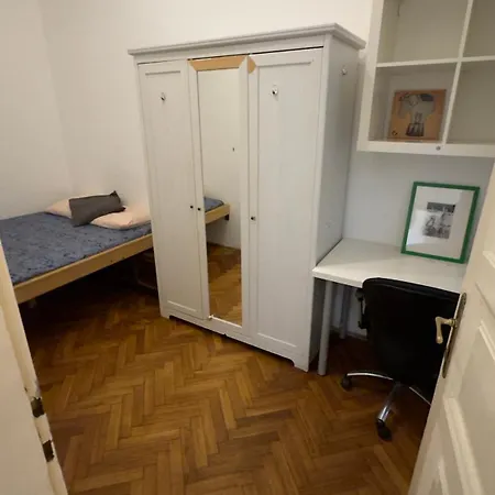 Holiday Apartment *
